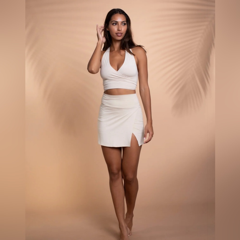 The Royal Codes Sandy Pearl Demi Skort SMALL